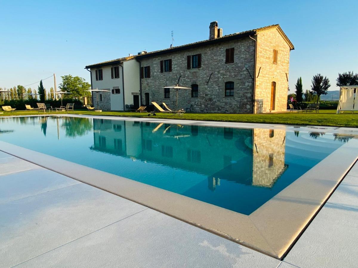 Borgo Degli Angeli Resort E Spa San Vitale Exterior photo